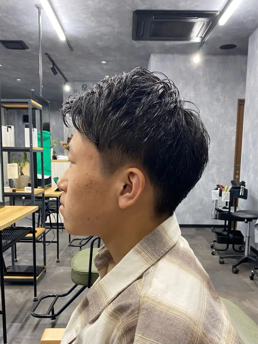 メンズ ツーブロック 刈り上げ 郷原 奈々のヘアスタイル