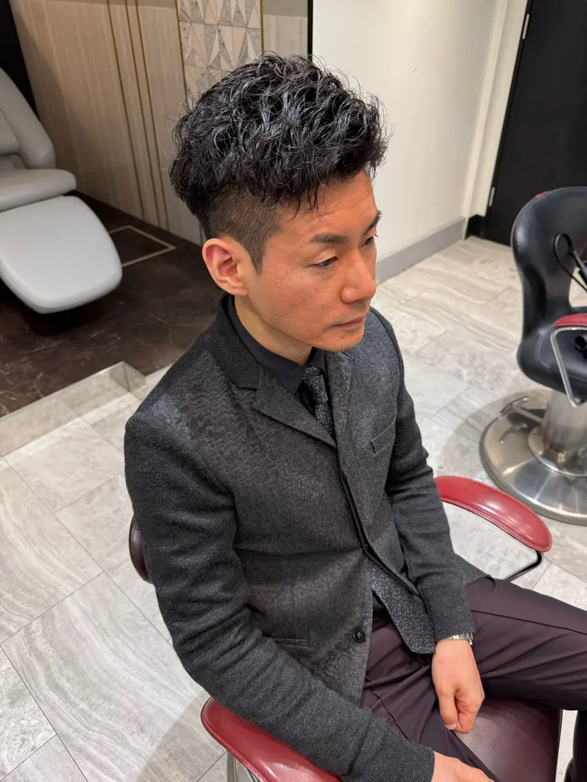 メンズ カット パーマ トリートメント ヘアセット ✨上村 潤平✨メンズヘア✨のヘアスタイル