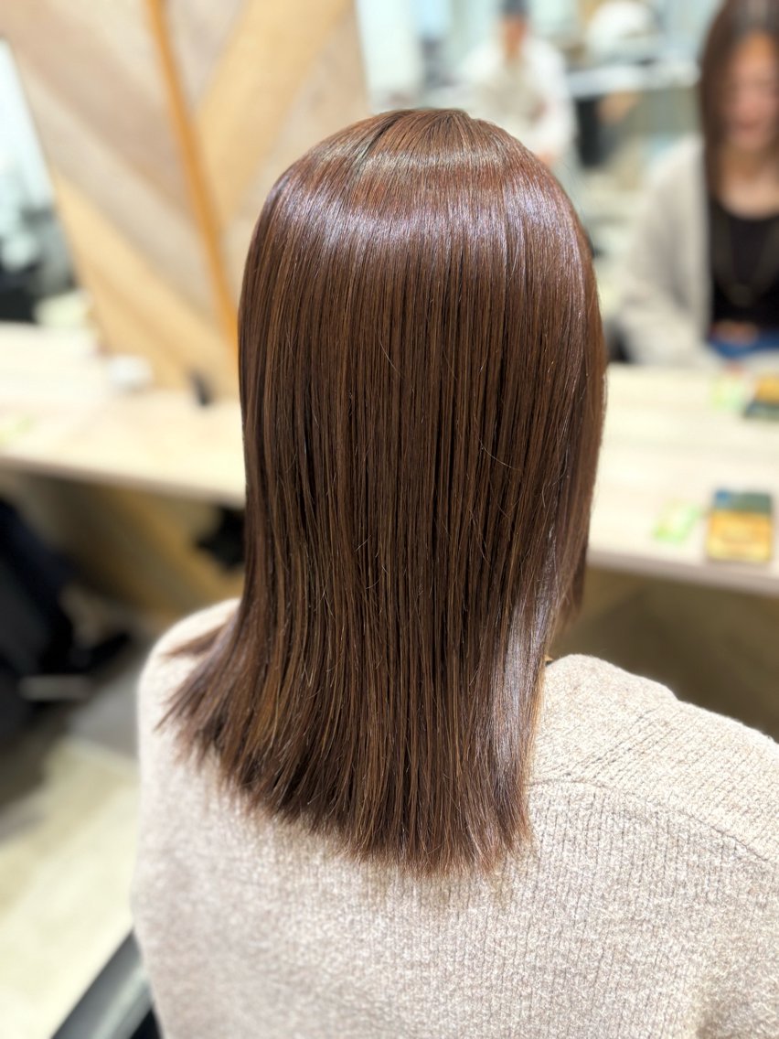 ミディアム ヘアカラー トリートメント 【表参道】艶カラー 松原 栞🌼‎🤍のヘアスタイル