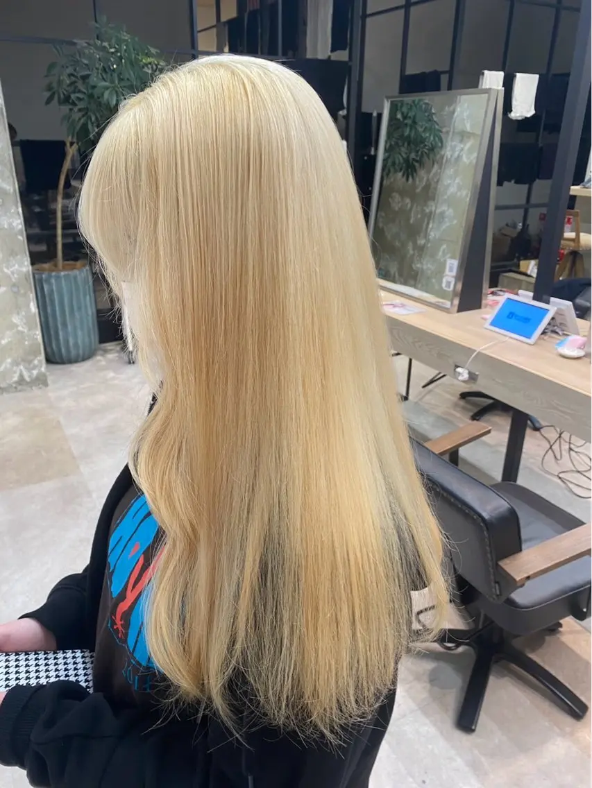 ロング カラー＆縮毛 kotojiのヘアスタイル