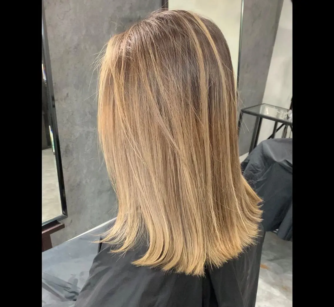ミディアム カラー ヘアカラー タニ ユウのヘアスタイル