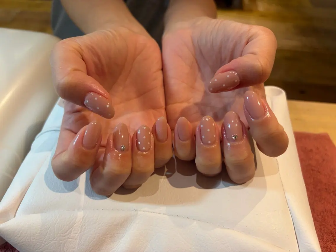 ネイル ドット ハンドネイル ネイルサヴォイ本厚木 ⭐️鶴田のネイルデザイン