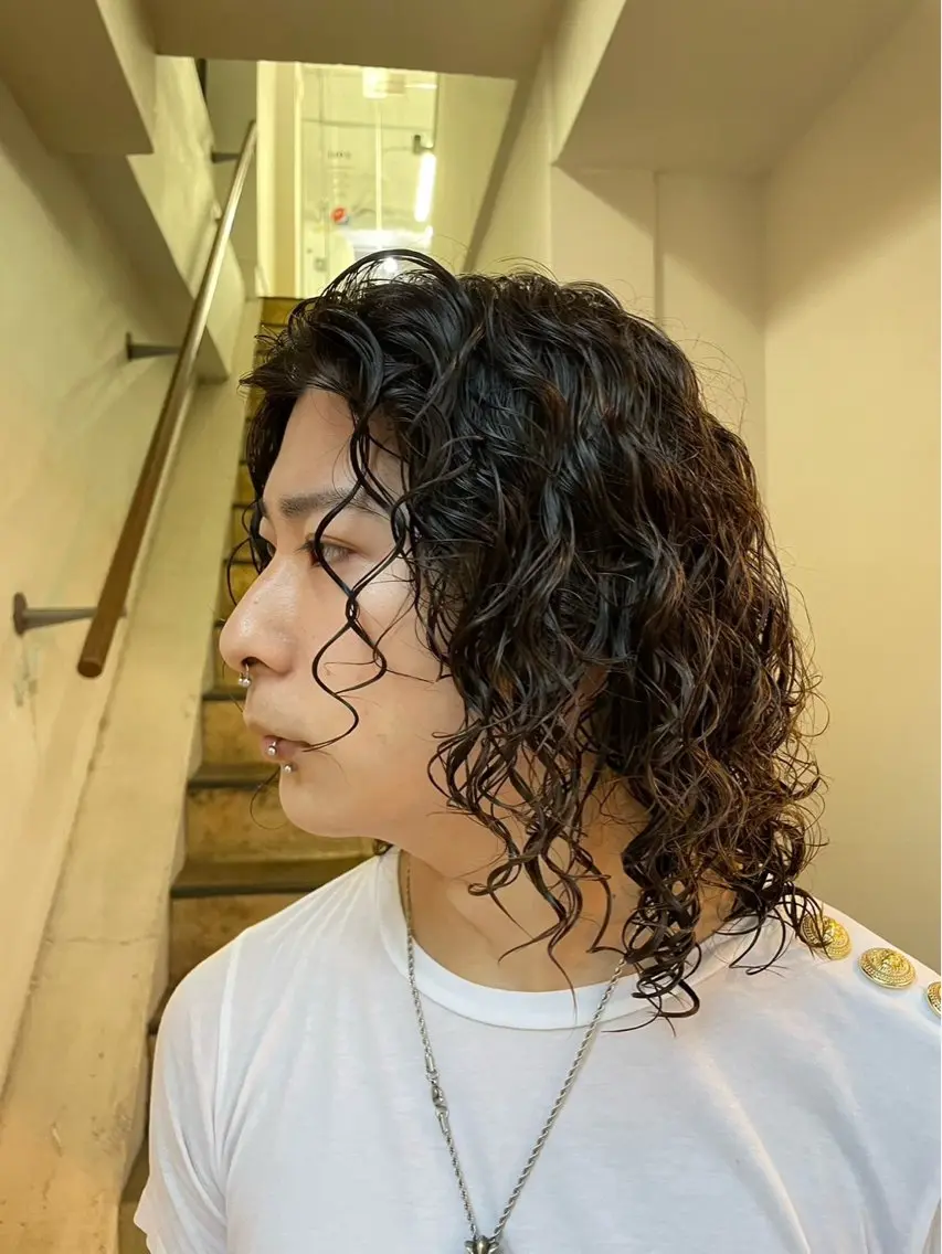 パーマ メンズ カット パーマ 井上星良 パーマ 髪質改善のヘアスタイル