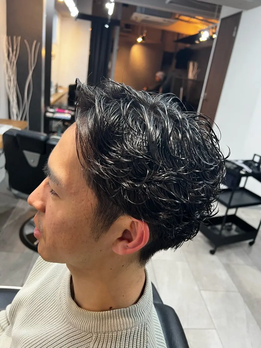 ショート カット パーマ メンズカット、パーマ 特化🔥🌊瀬川竜生のヘアスタイル