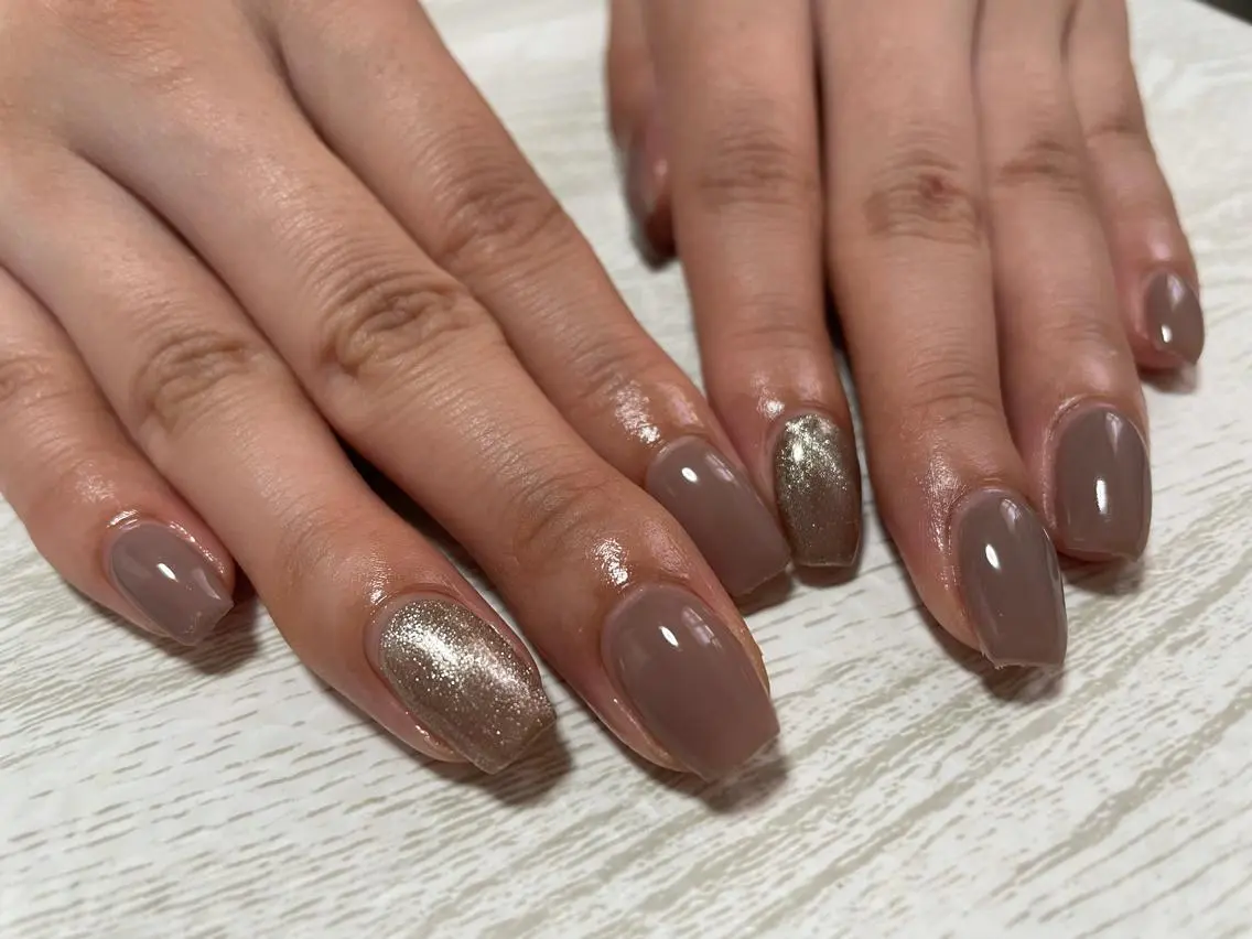 ネイル マグネットネイル シンプルネイル スクエアネイル ハンドネイル Ulu  Nail 🌱MOMOKAのネイルデザイン