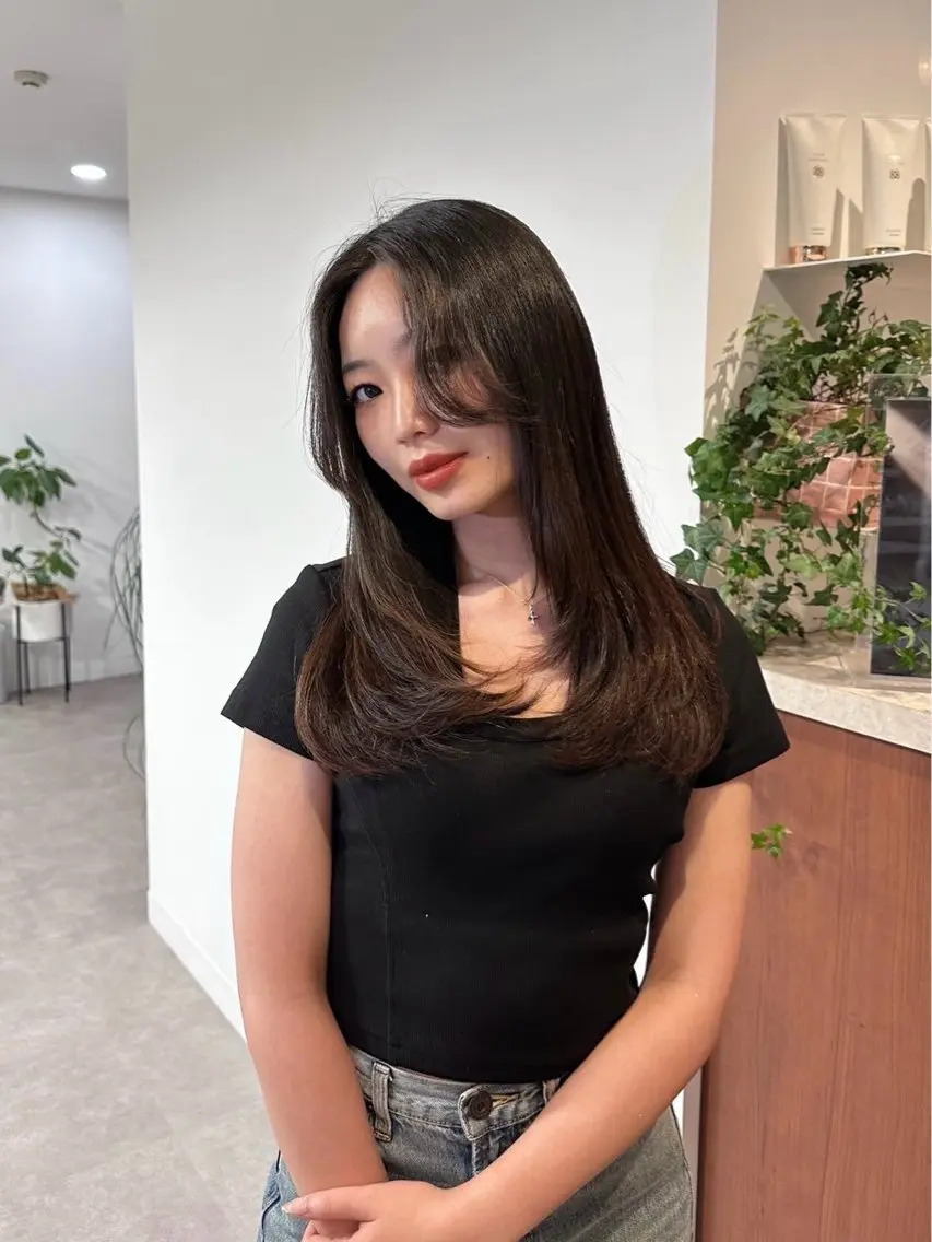 セミロング レイヤーカット 山田 花帆のヘアスタイル