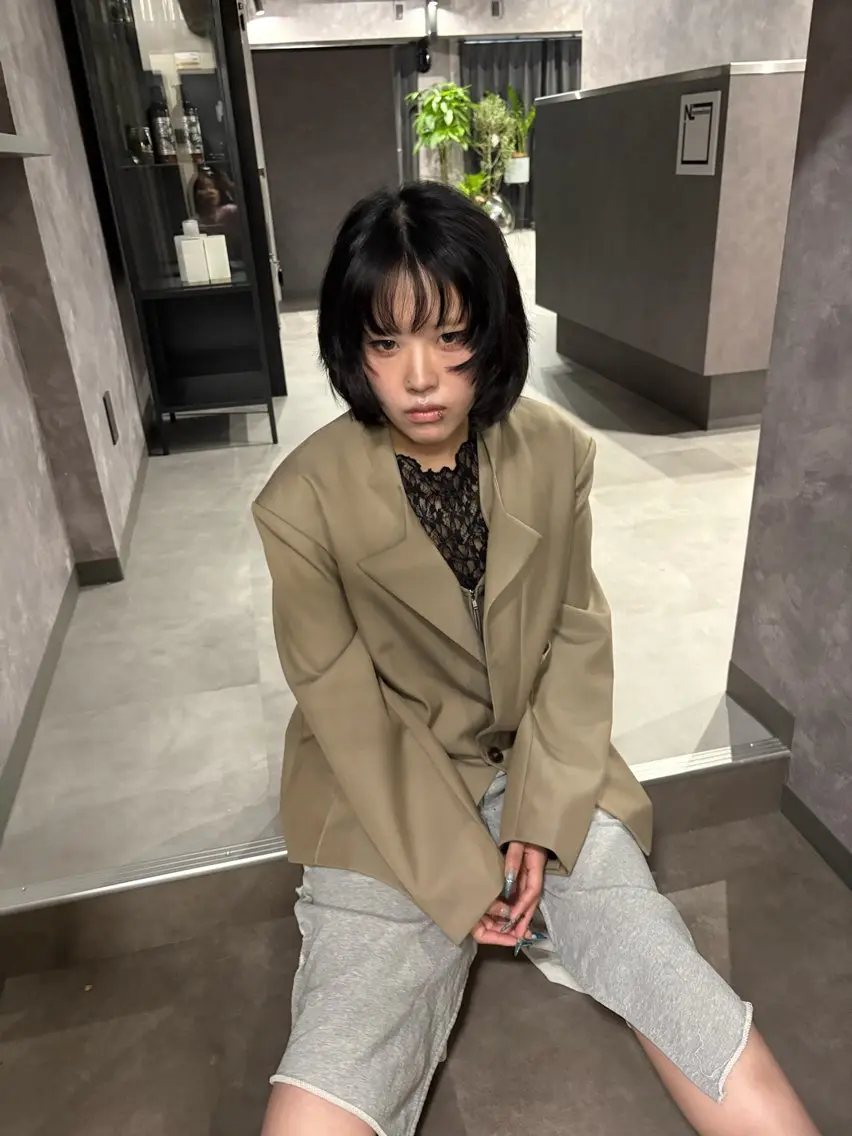 ショート カラー nameless髪質 改善ブリーチ心斎橋のヘアスタイル