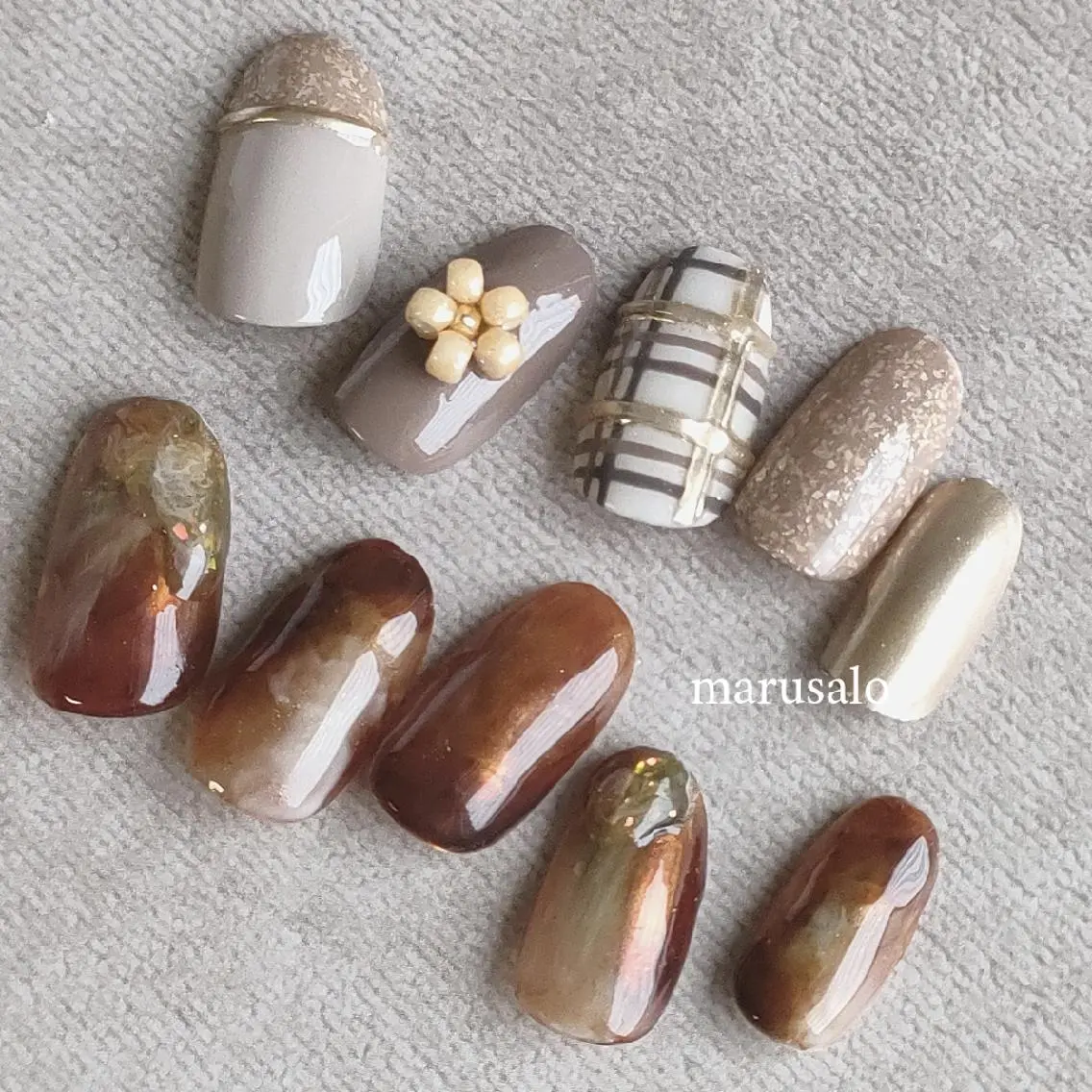 ネイル べっ甲ネイル ブラウン フラワーネイル ミラーネイル ニュアンスネイル marusalo nailのネイルデザイン