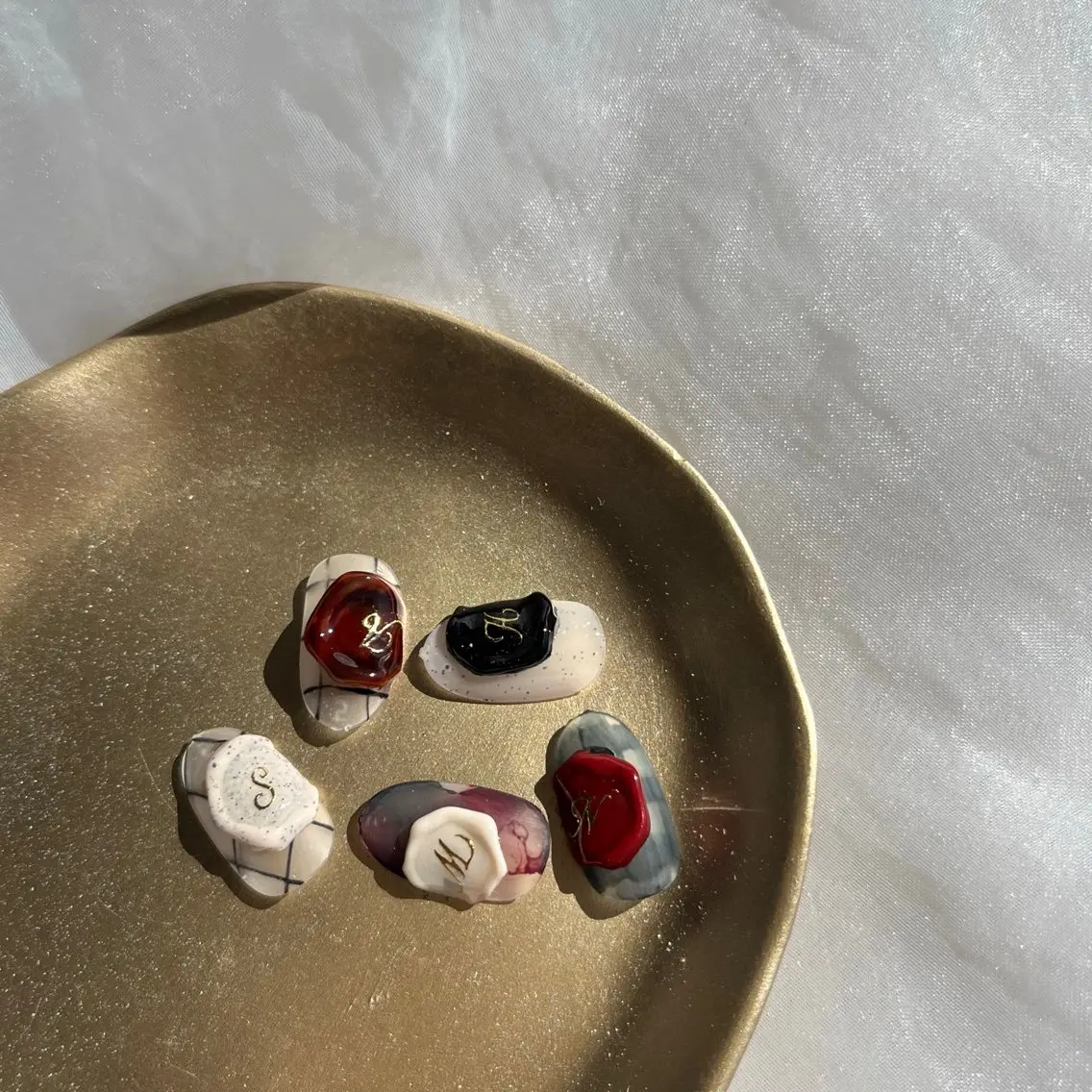 ネイル ハンドネイル atelier alle.のネイルデザイン