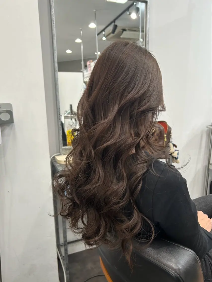 ロング ヘアアレンジ ヘアカラー トリートメント 大塚 貴之のヘアスタイル