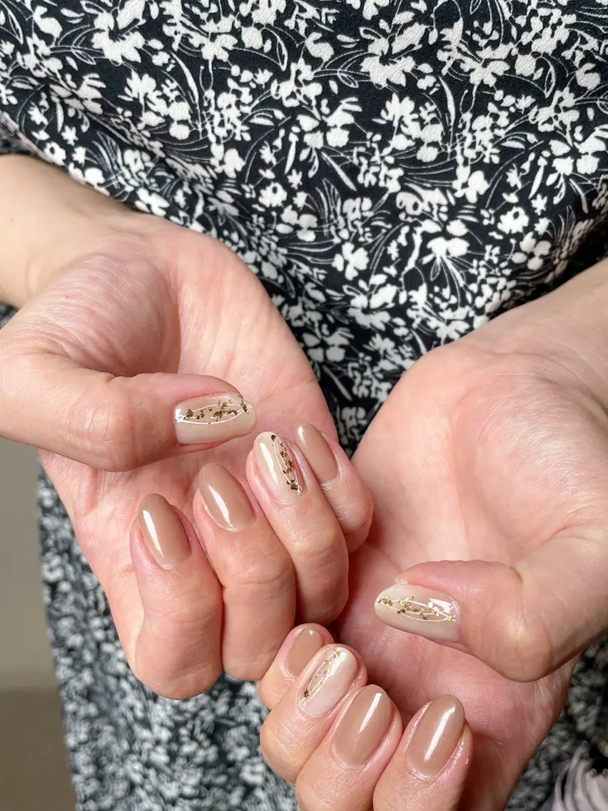 ネイル フットネイル ジェルネイル ニュアンスネイル パラジェル 冬ネイル kiki nail &brow二子玉川の眉毛・アイブロウイメージ