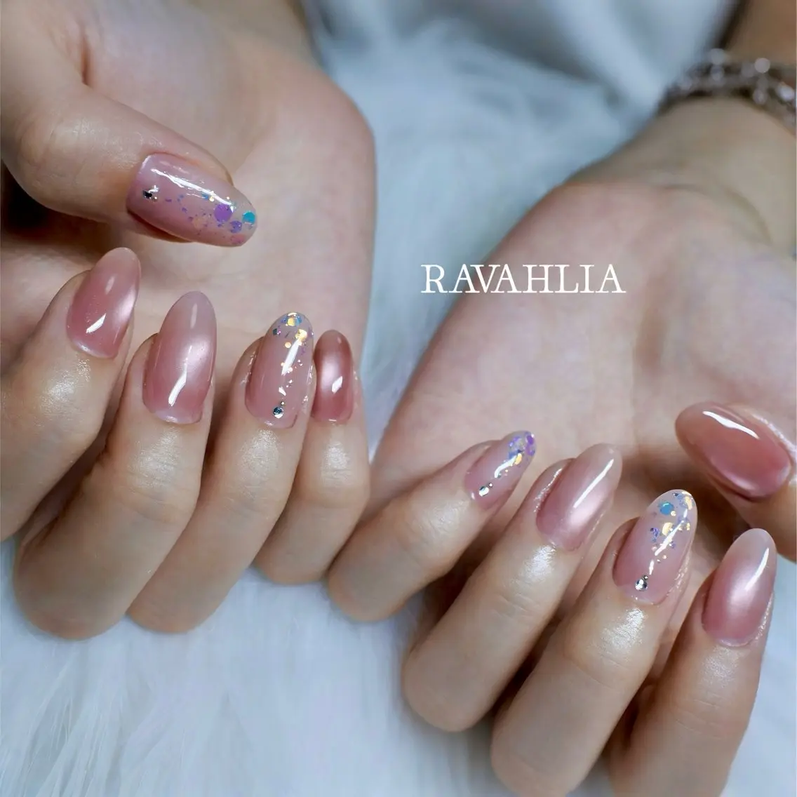ネイル ハンドネイル nail room RAVAHLIAのネイルデザイン