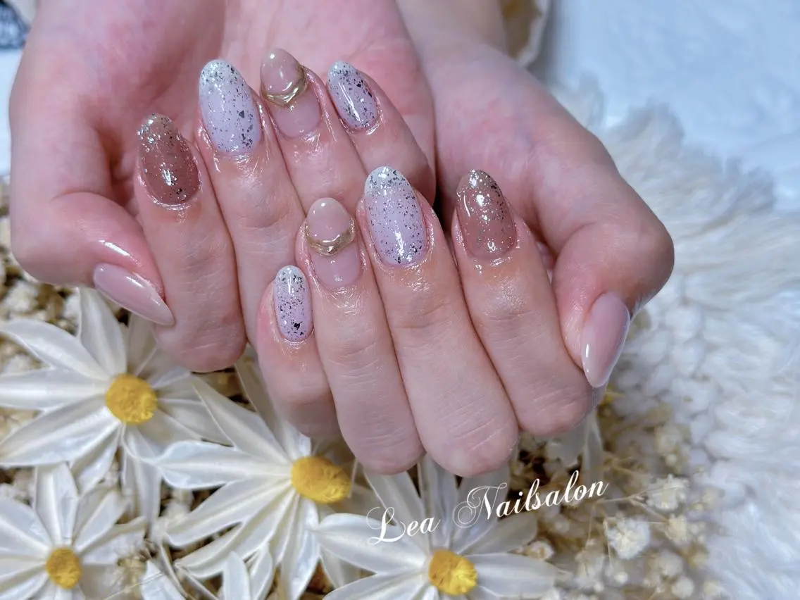 ショート カラー ネイル Le’a NailSalonのネイルデザイン