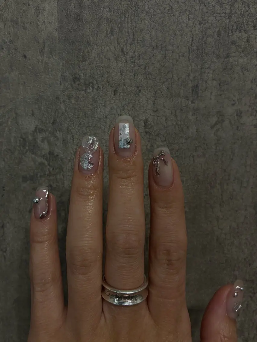 ネイル ニュアンスネイル シンプルネイル ハンドネイル nail salon Lipine 新守山のネイルデザイン