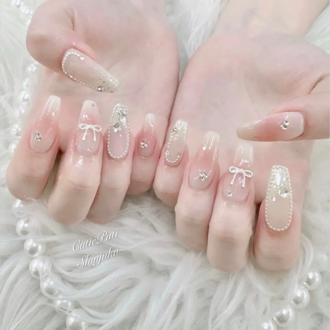 ネイル チークネイル 韓国ネイル ワンホンネイル ハンドネイル NailSalon CutiePutiのネイルデザイン