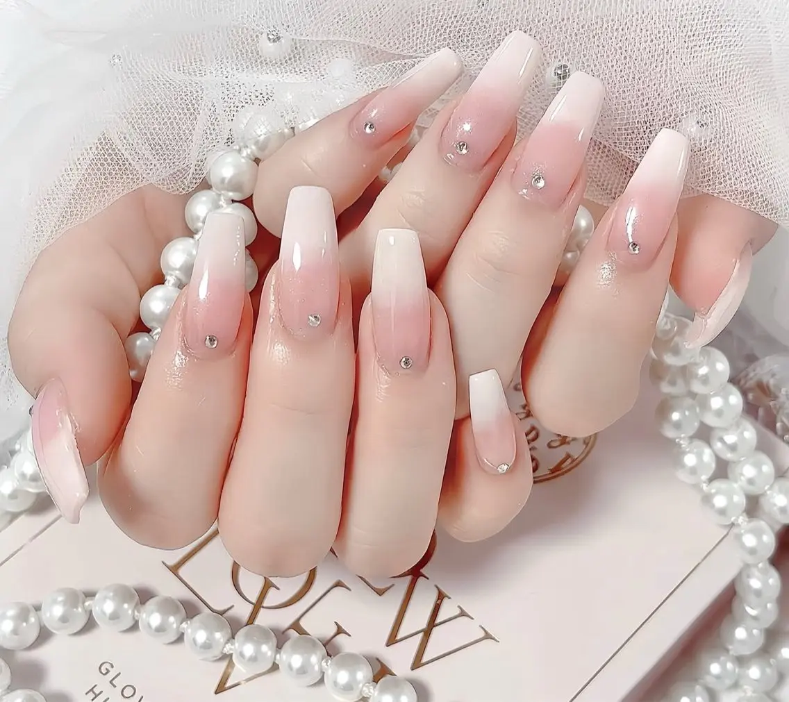 ネイル フレンチネイル ジェルネイル ハロウィン キラキラネイル 韓国ネイル ハンドネイル H.baby Nail Salonのネイルデザイン
