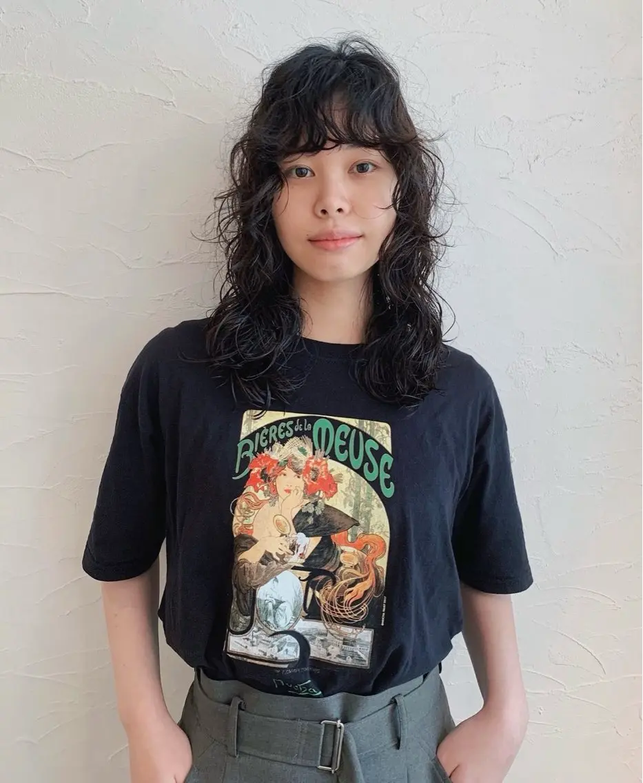 ミディアム パーマ 藤原 怜央のヘアスタイル