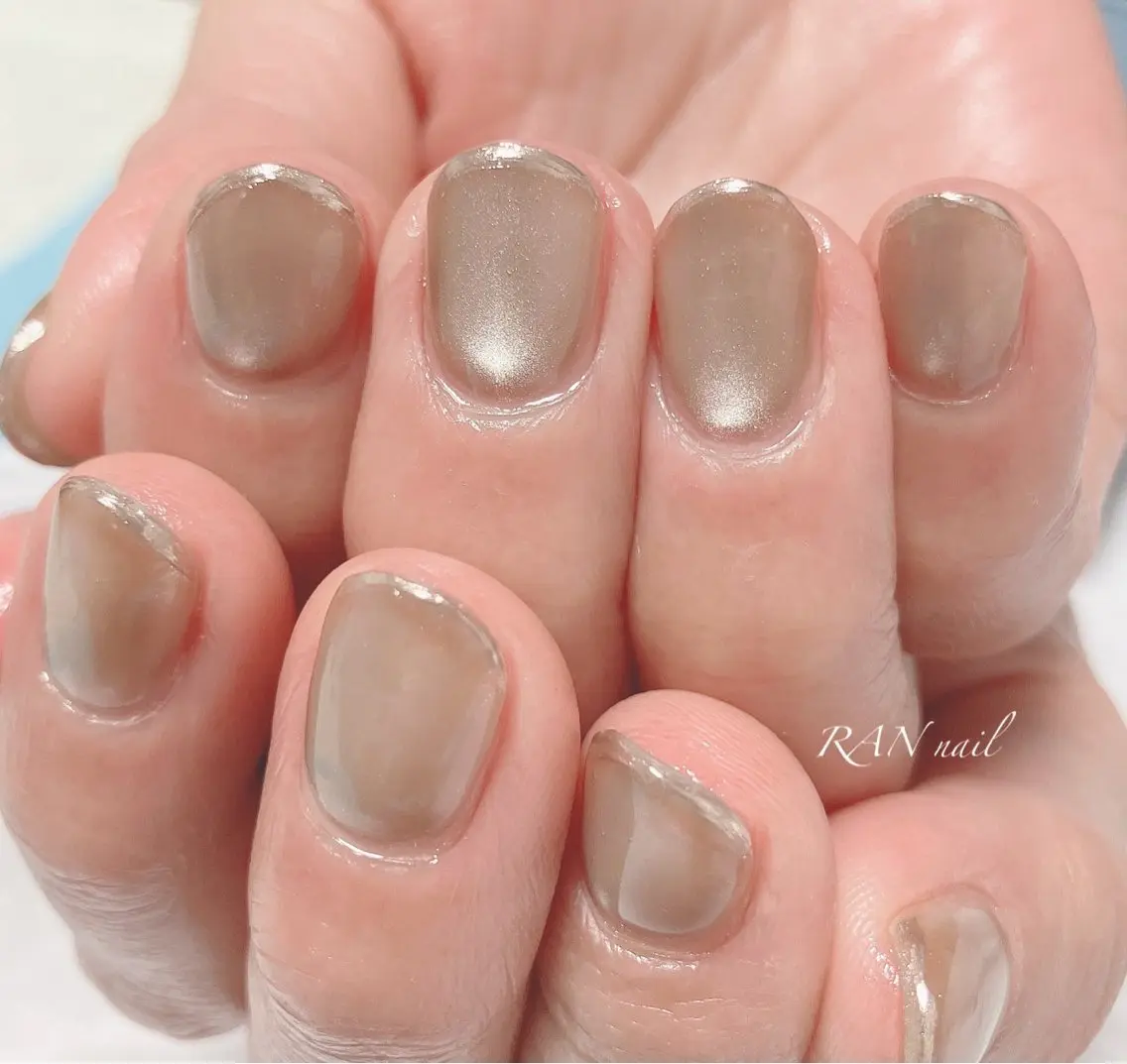 ネイル ブラウン キラキラネイル マグネットネイル バレンタイン 冬ネイル ハンドネイル フットネイル RAN nailのネイルデザイン