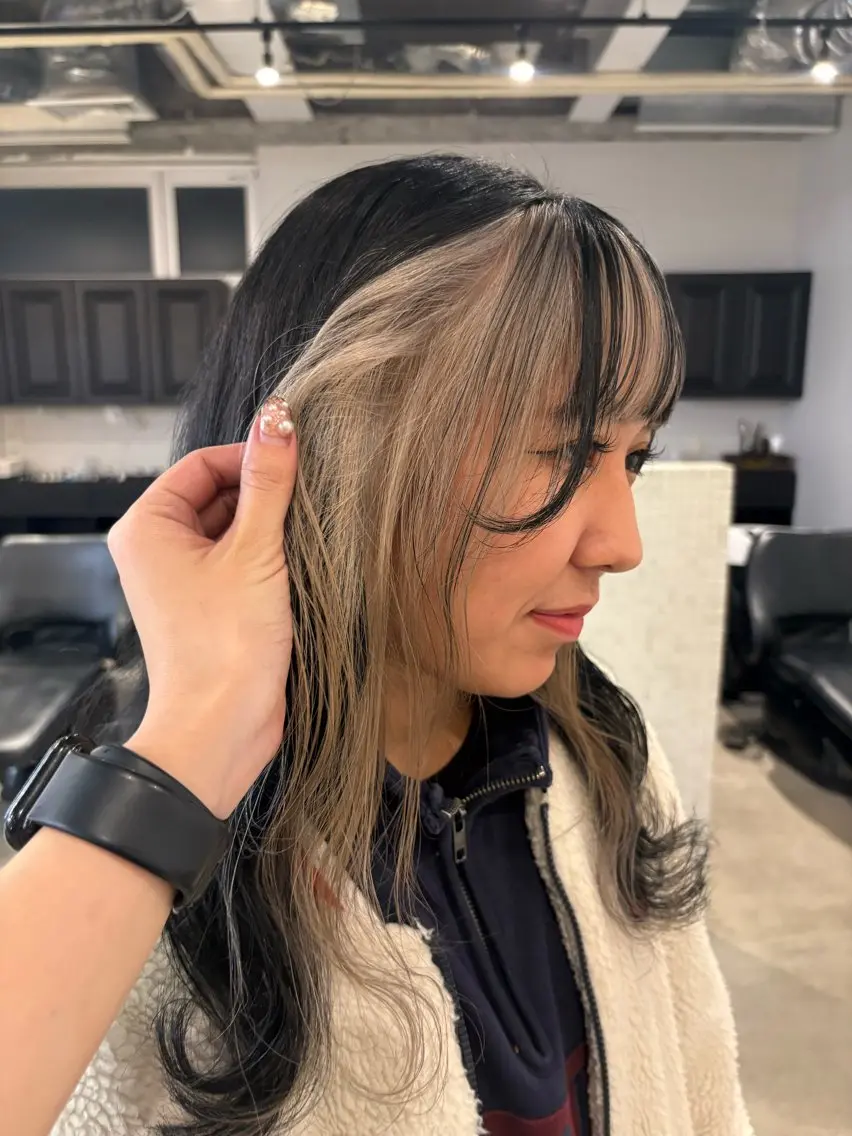 カラー デザインカラー インナーカラー 無料カットモデル募集 暖色カラー🎀のヘアスタイル