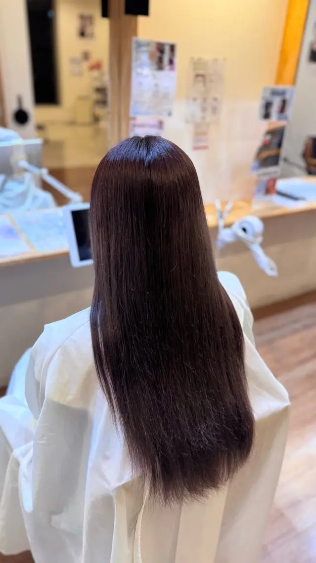カラー ブリーチ ブリーチなしカラー 小西 ひまりのヘアスタイル