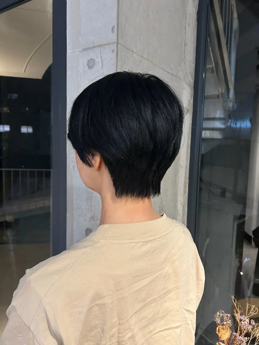 ショート カラー パーマ 👒oikawa kaede🍃のヘアスタイル