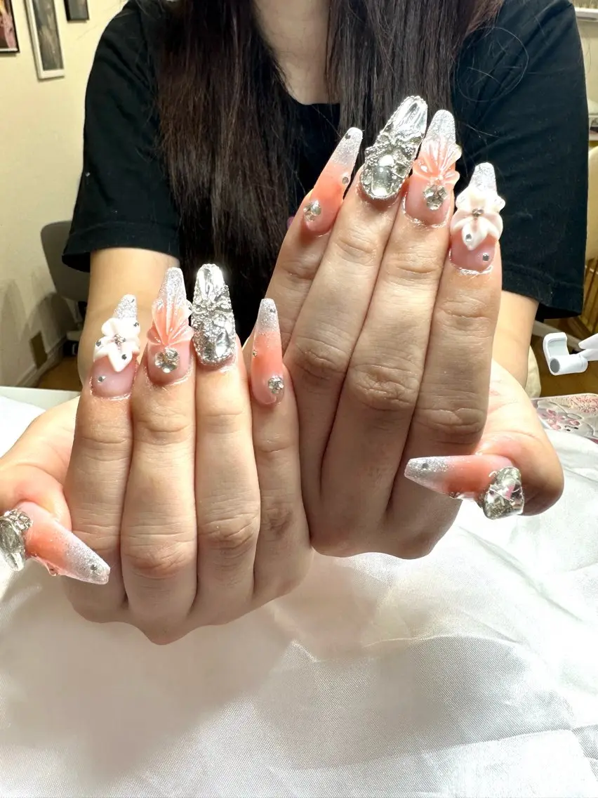 ネイル MIKA LILYのネイルデザイン