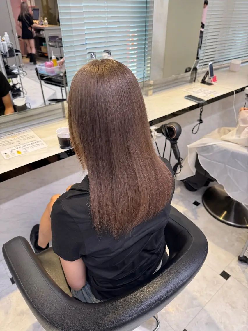 ミディアム カラー ヘアアレンジ ブリーチ ケアブリーチ ヘアカラー ヘッドスパ 🥀レイヤー×ハイト ーントレンドヘア🥀のヘアスタイル