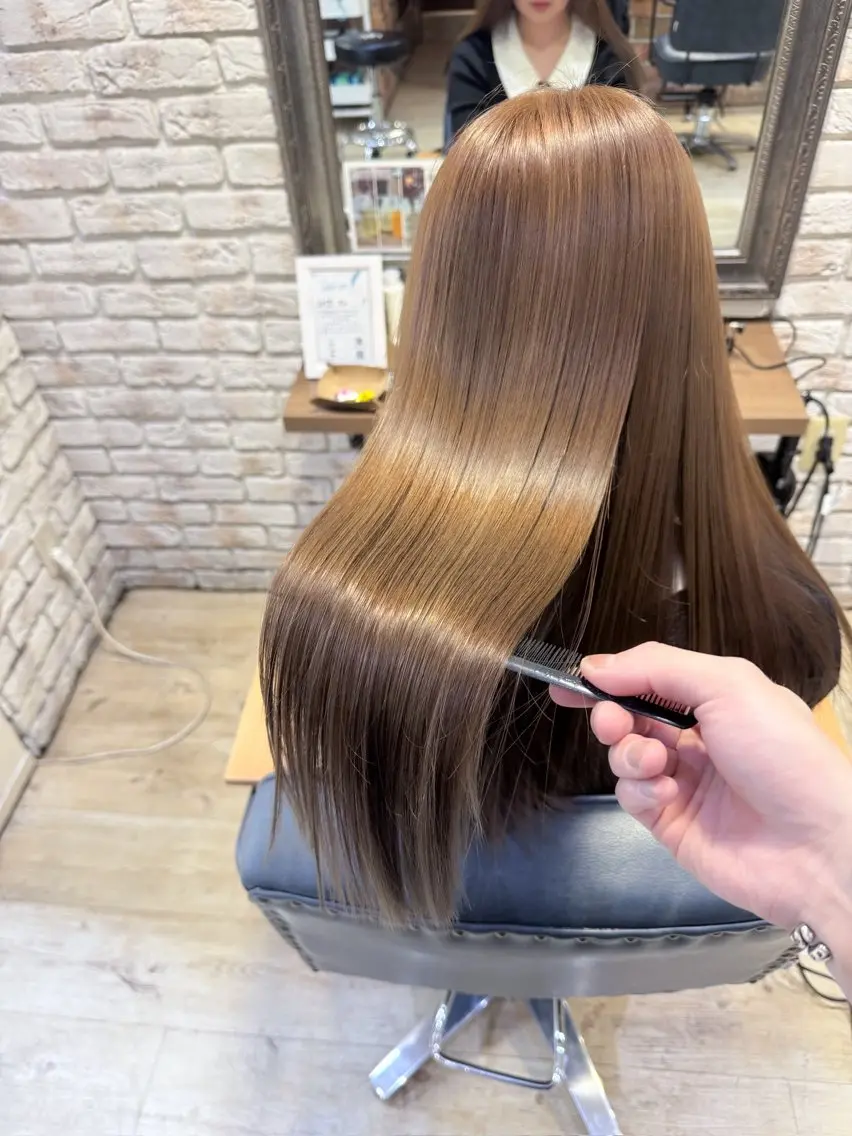 ロング カット ヘアカラー トリートメント 古川 流久のヘアスタイル