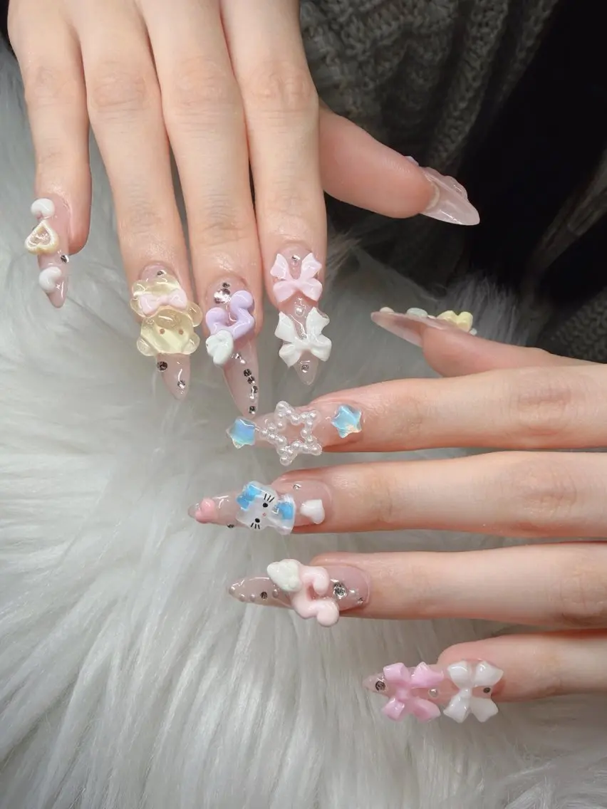 ネイル Lee Nailsのネイルデザイン