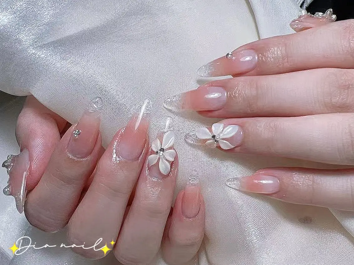 ネイル フットネイル 韓国ネイル レース マグネットネイル ニュアンスネイル ハンドネイル Dia nail サロンのネイルデザイン