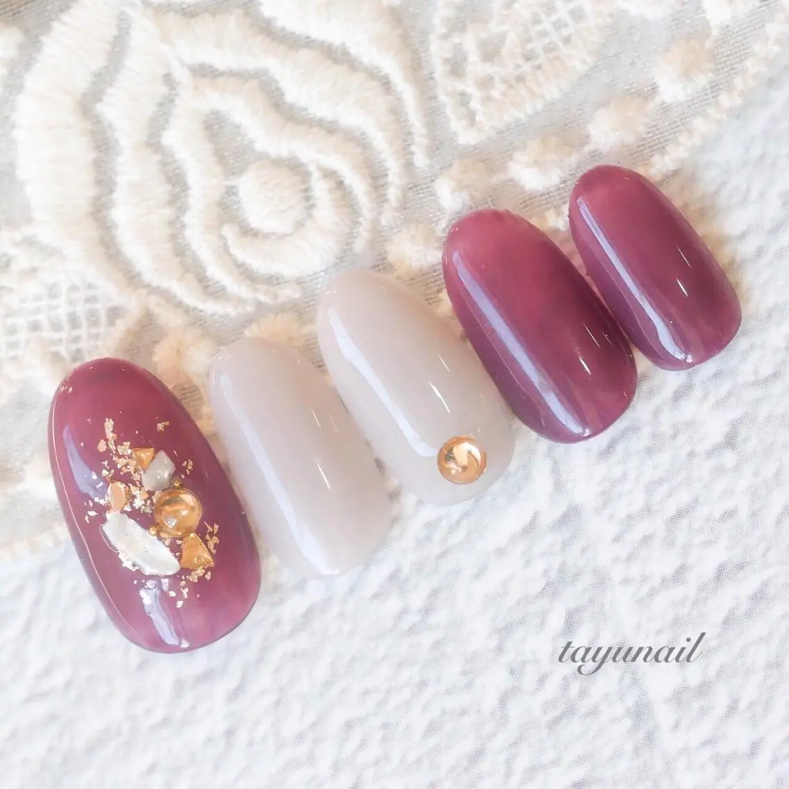 ネイル アートネイル ボルドー ジェルネイル ニュアンスネイル ワンカラーネイル ハンドネイル ネイルサロン 【たゆnail】のネイルデザイン