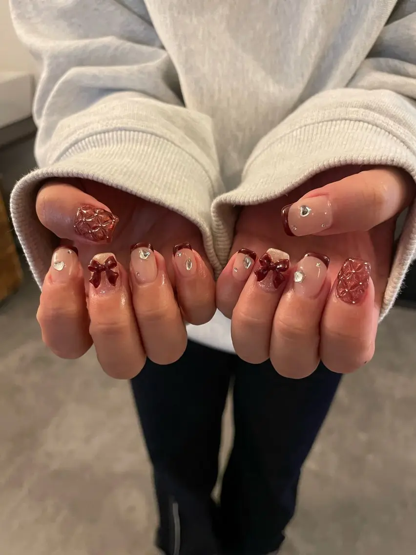 ネイル キラキラネイル 冬ネイル クリスマス ハンドネイル roof nailのネイルデザイン