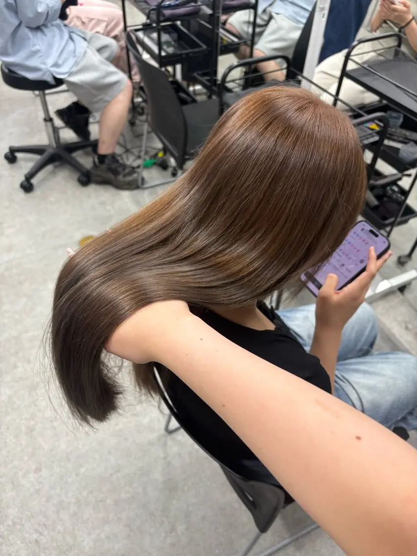 ロング カラー ヘアカラー 韓国っぽ×透け感🪽 Fumi 🤍のヘアスタイル