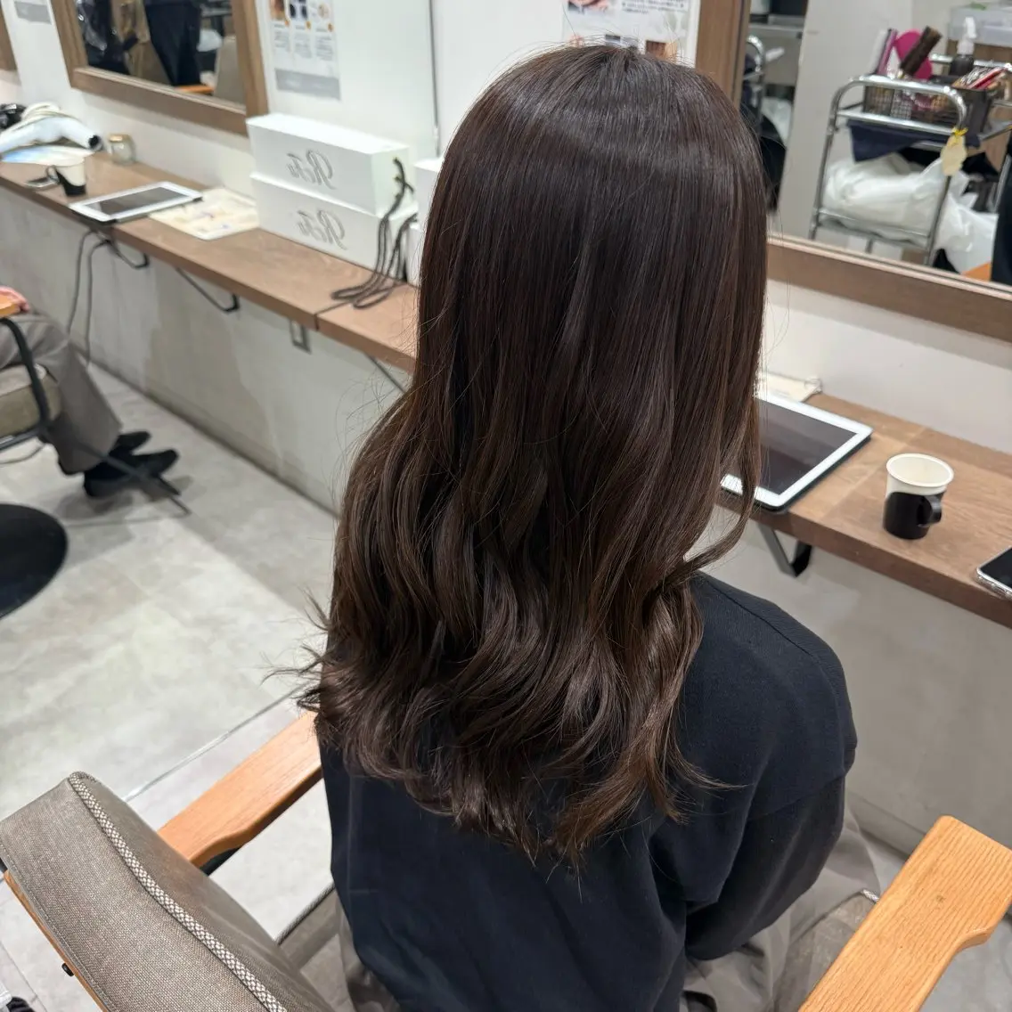 セミロング カット ヘアカラー ルナ🫐縮毛矯正 🫐髪質改善のヘアスタイル
