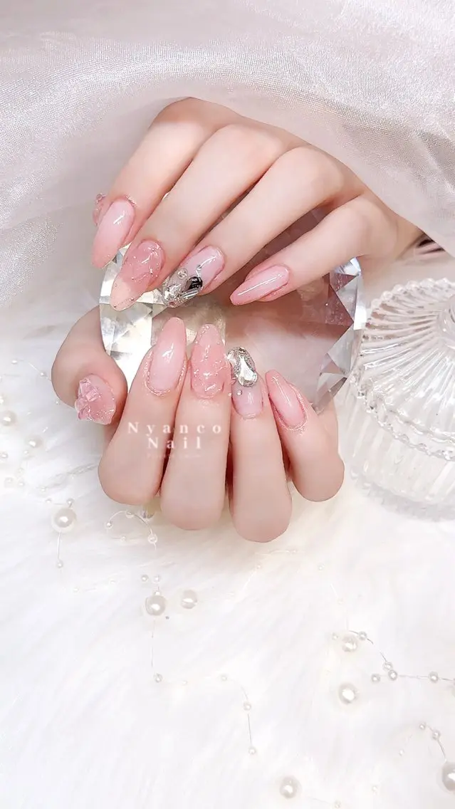 ネイル ジェルネイル グラデーション 氷ネイル・うるうるネイル キラキラネイル ピンク Nyanco Nailのネイルデザイン