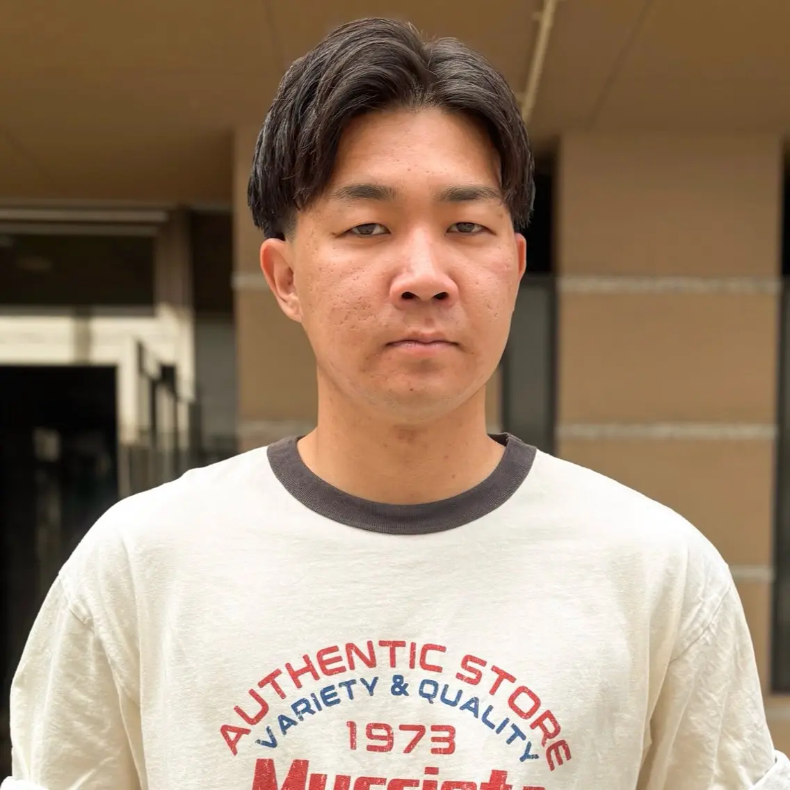 メンズ フェードカット フェザーパーマ メンズハイトーン メンズパーマ 七三 カット 【メンズ 特化】村斎　伶次のヘアスタイル
