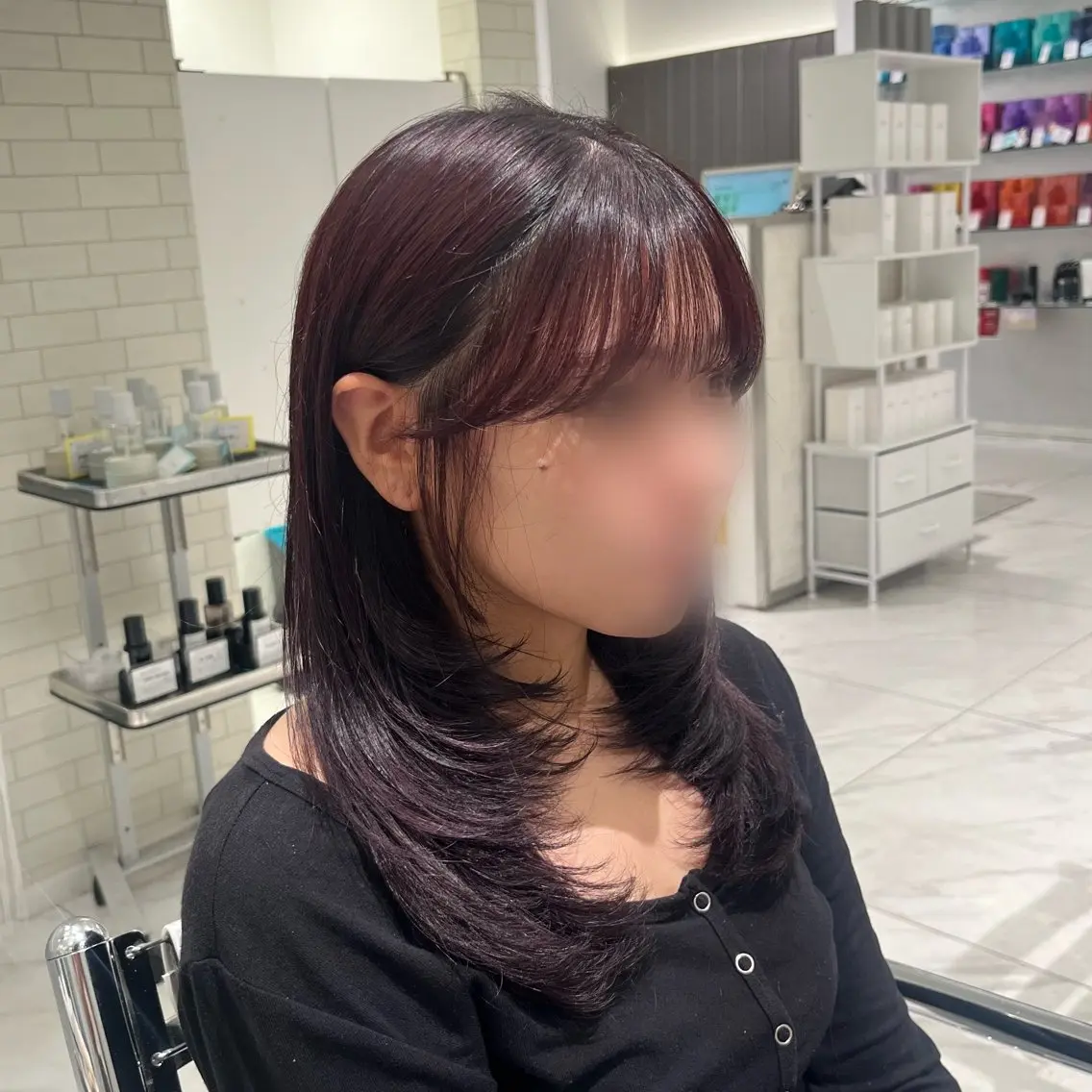ミディアム カラー 透明感カラー イルミナカラー ラベンダーカラー 顔周りカット レイヤーカット カット ヘアカラー トリートメント 橋本 七海のヘアスタイル