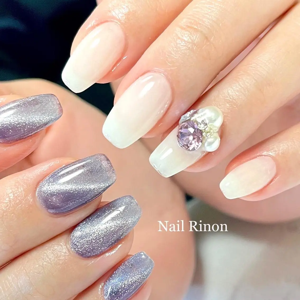 ネイル キラキラネイル マグネットネイル ホワイト ハンドネイル Nail Rinonのネイルデザイン