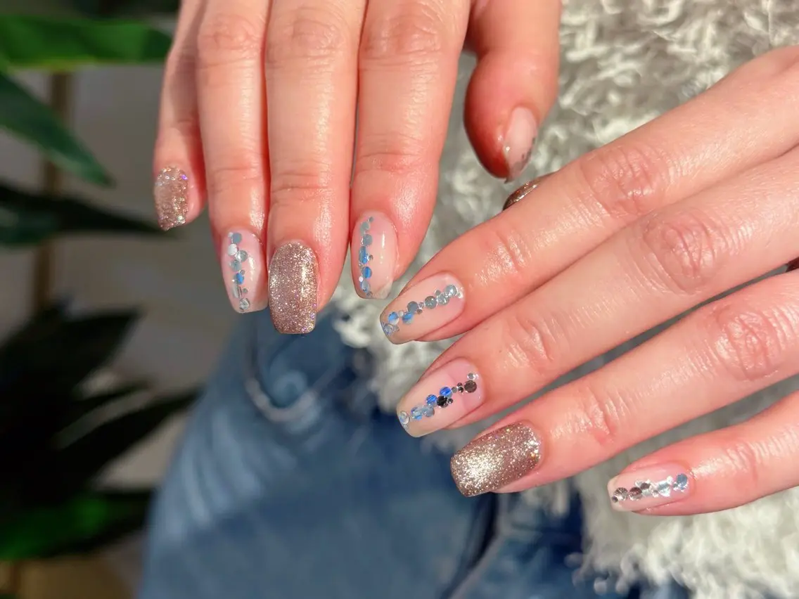ネイル クリアネイル フラッシュネイル フラッシュマグ フレンチネイル マグネットネイル Luana nailのネイルデザイン