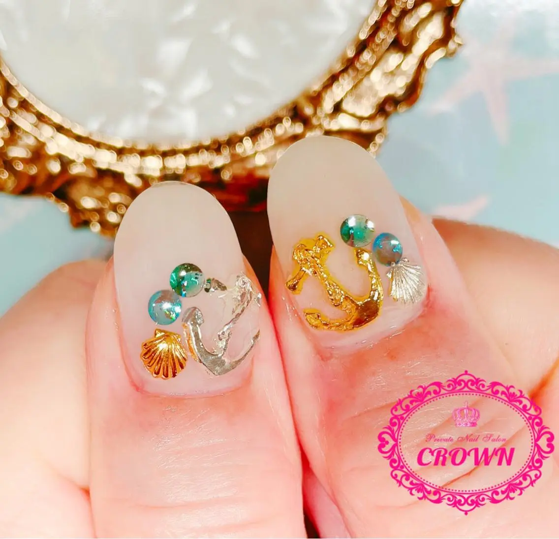 ネイル ハンドネイル CROWN プライベートサロンのネイルデザイン