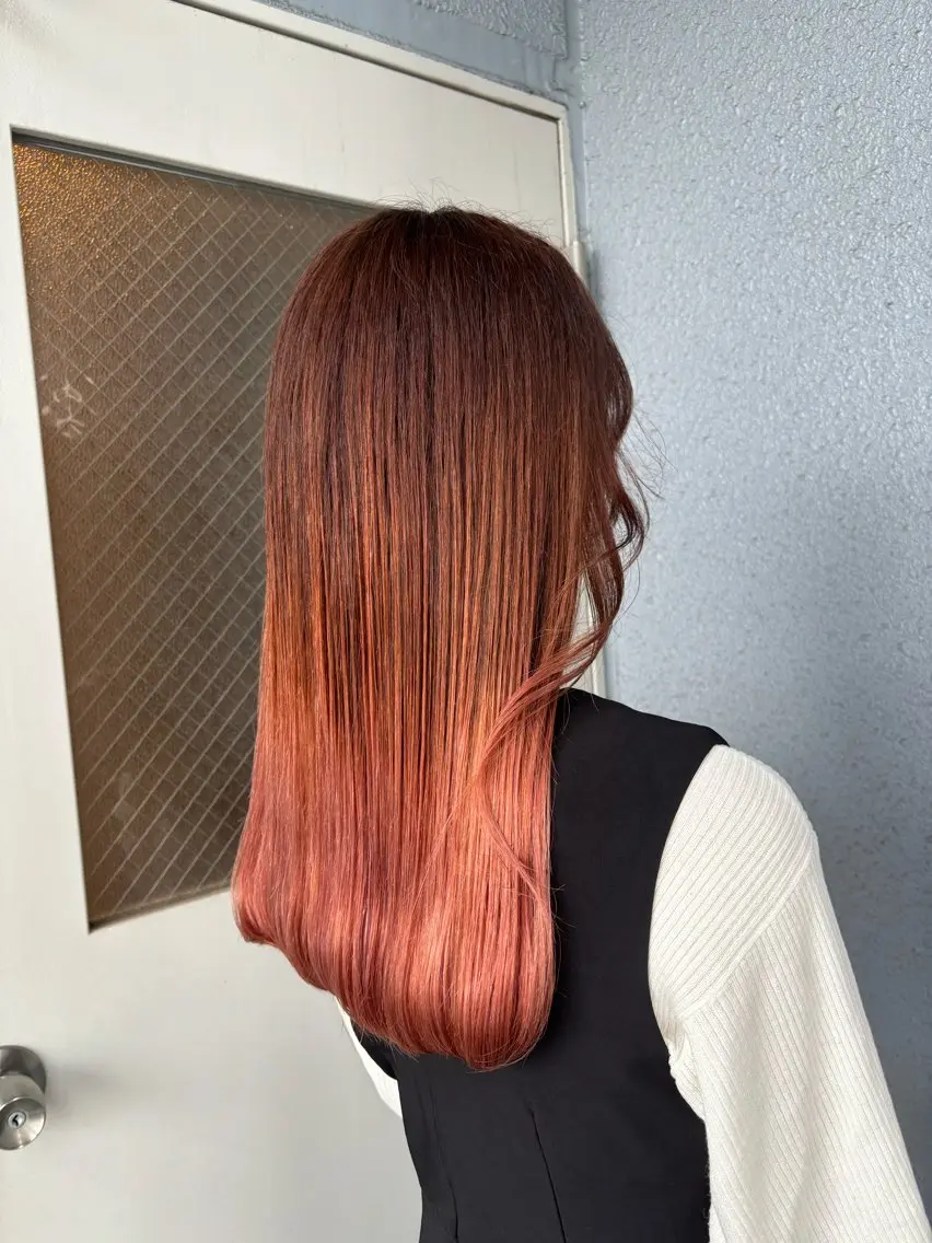 ロング ヘアカラー トリートメント 艶•透明感カラー フィーシーのヘアスタイル