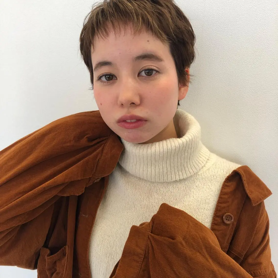 ショート ヘアカラー トリートメント 青木 りおのヘアスタイル