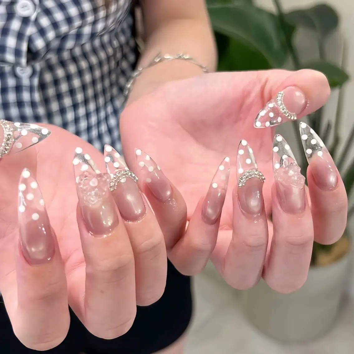 ネイル ハンドネイル Luna Gladeのネイルデザイン