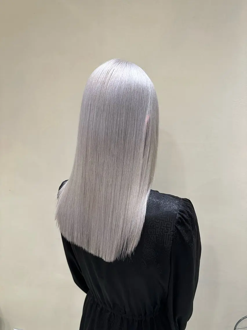 ロング カラー シルバー ホワイトシルバー 似合わせ特化美容師 梅田/KOUTAのヘアスタイル
