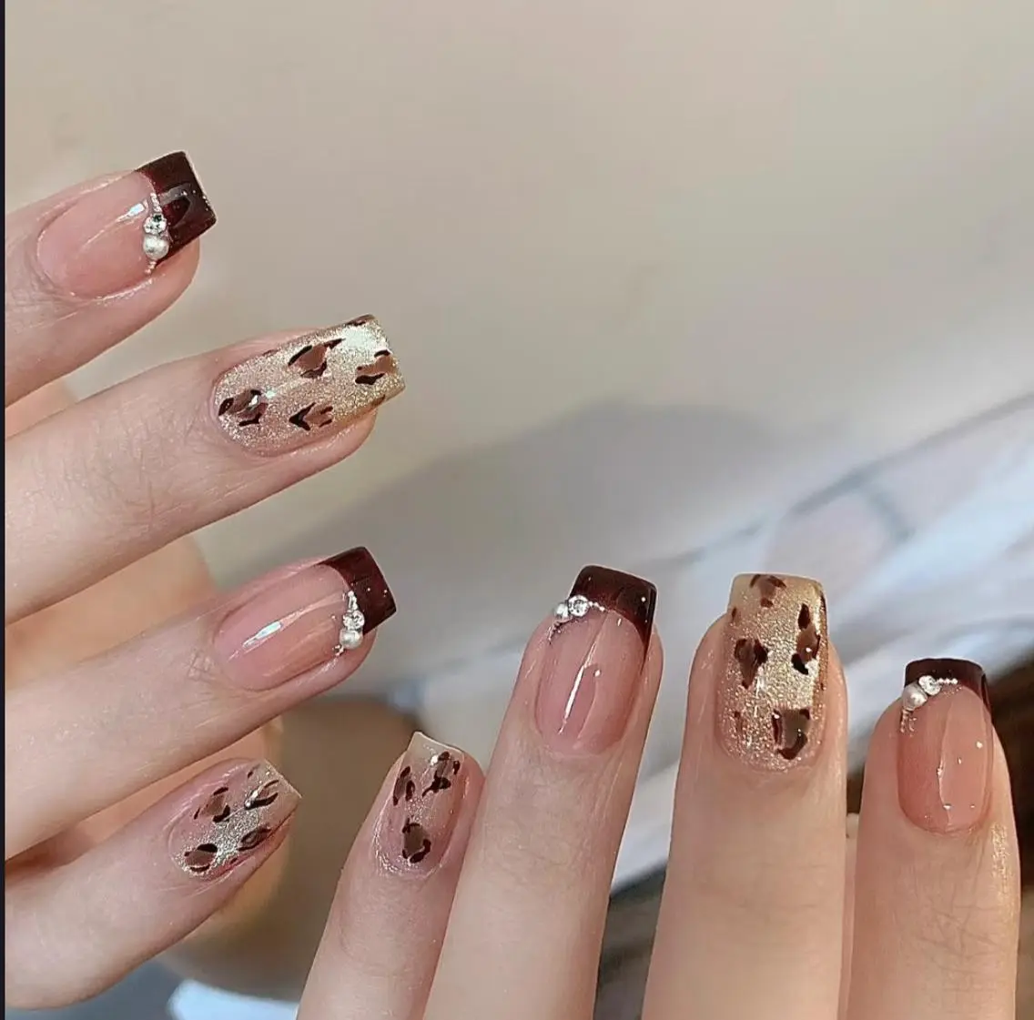 ネイル ハンドネイル ハンドケア 🍑 momo_nailのネイルデザイン