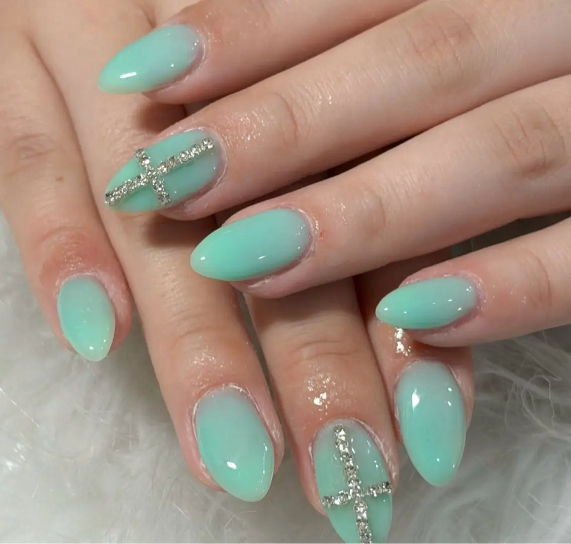 ネイル LAVISH sakiのネイルデザイン