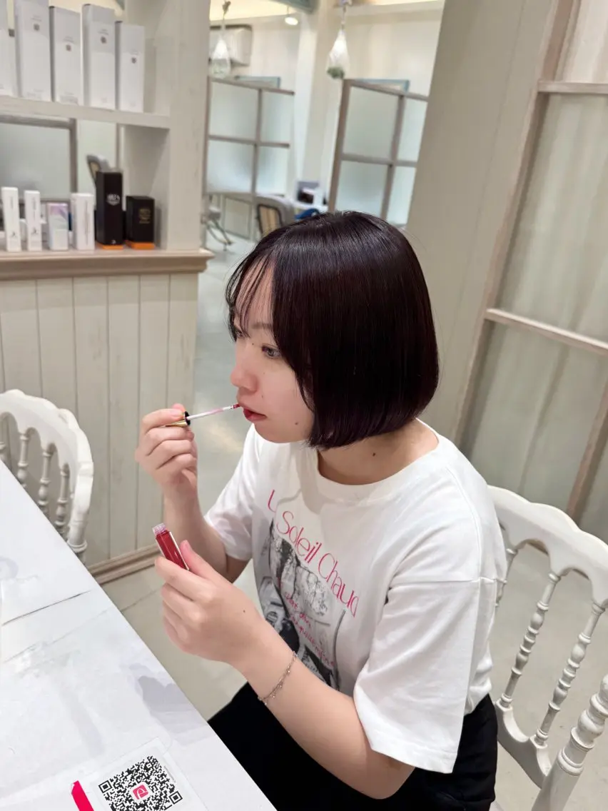 ショート アッシュ ボブ 太田 千尋のヘアスタイル