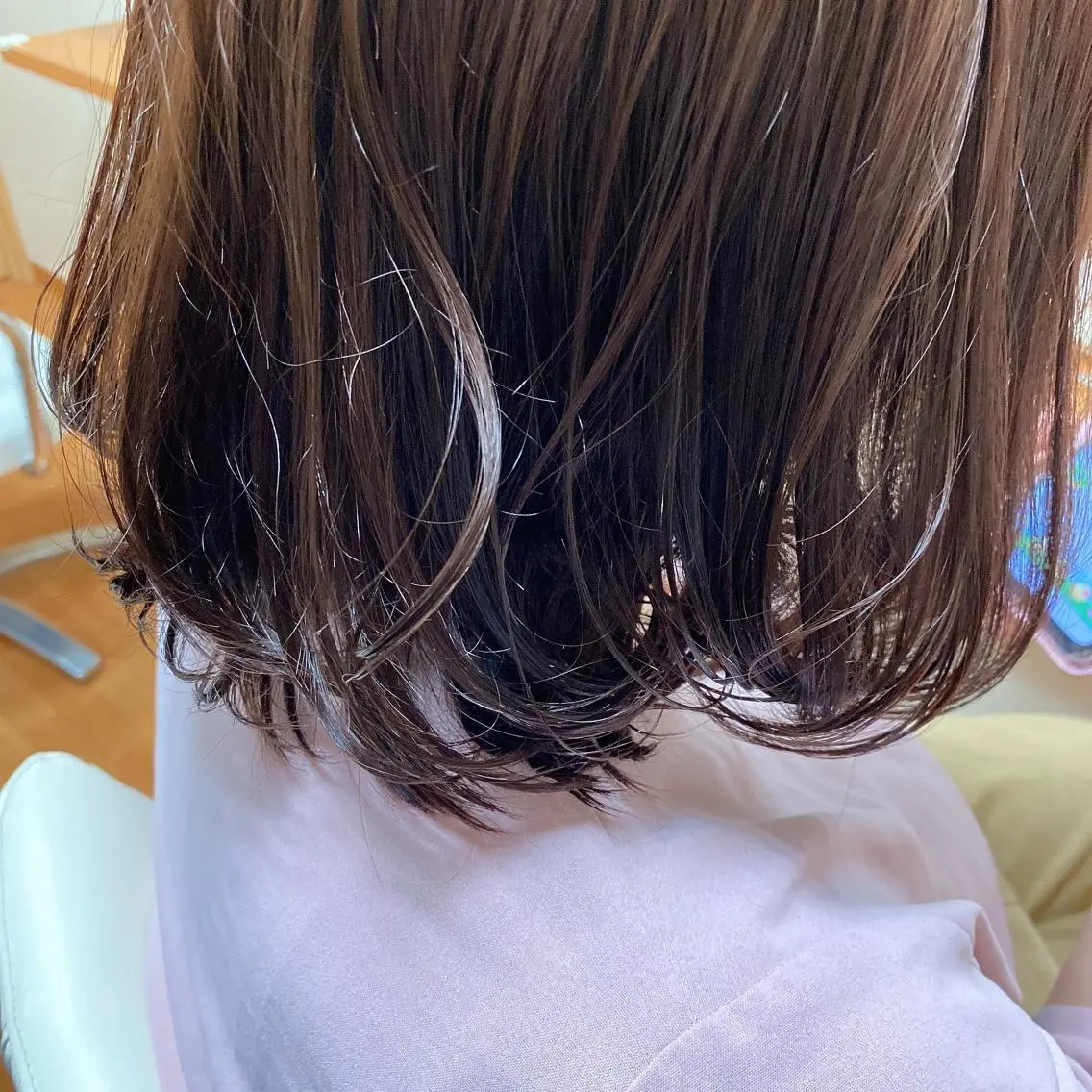 ミディアム カラー ブラウンカラー ピンクカラー ピンクブラウン NATURAL MOMOMIのヘアスタイル