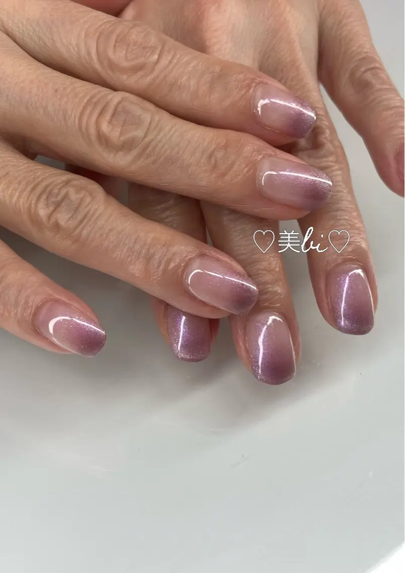 ネイル アートネイル フラッシュネイル ラメ(グリッター) マグネットネイル シルバー ハンドネイル ハンドケア ♡Bivi♡自爪に 優しいネイルサロンのネイルデザイン