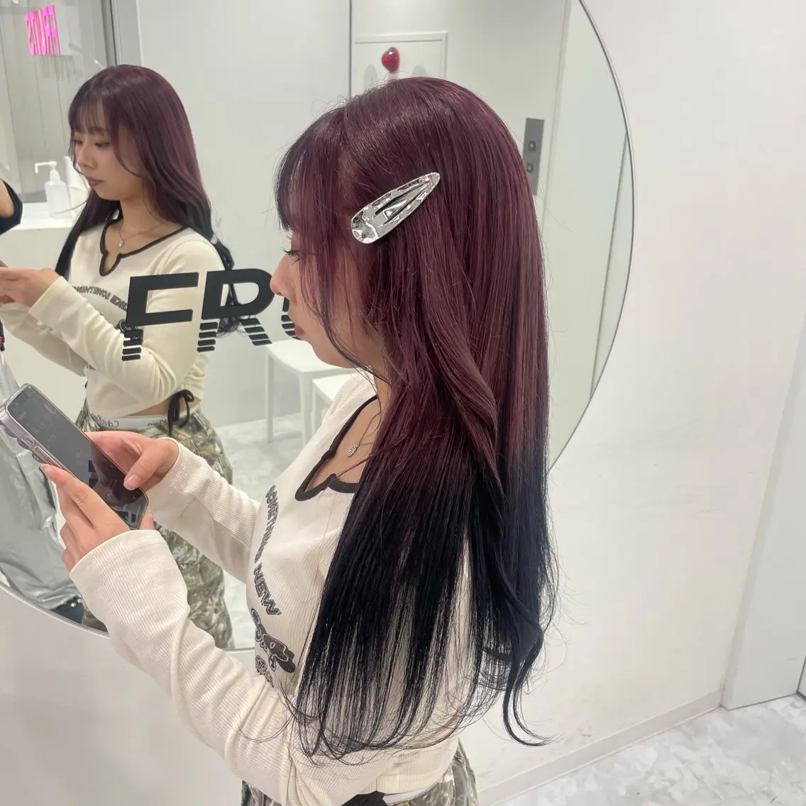 セミロング カラー ラベンダー💜 グレージュ🩶のヘアスタイル